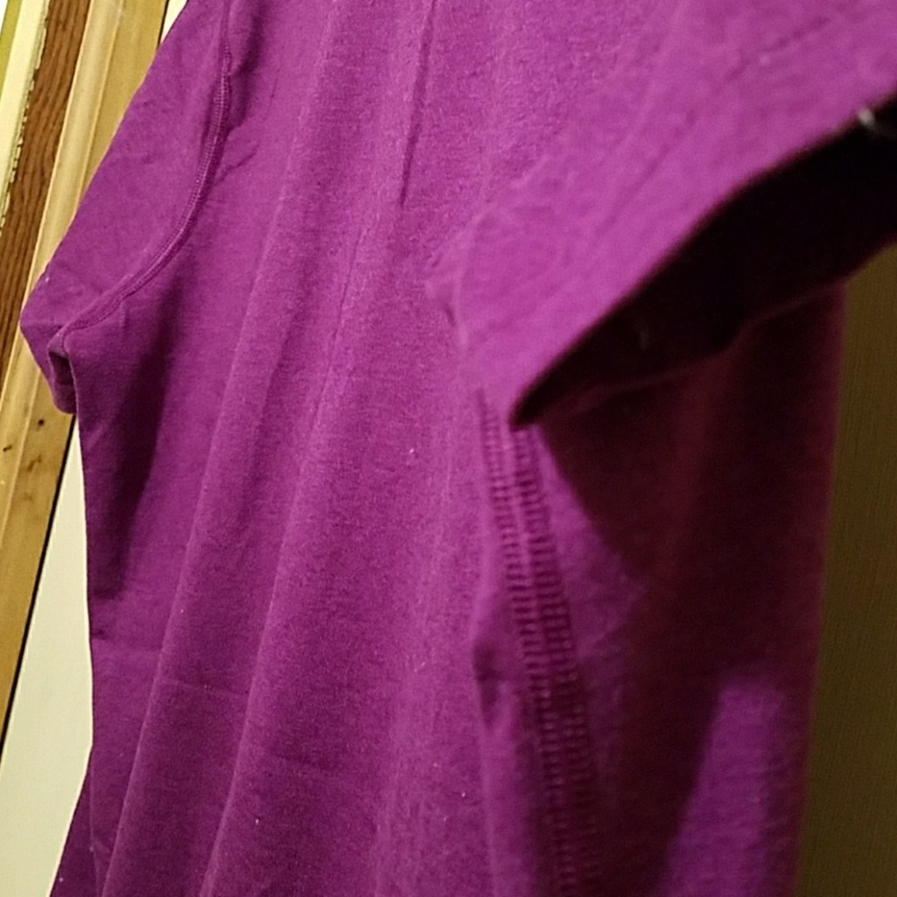 Nike top - Picture 5 of 5